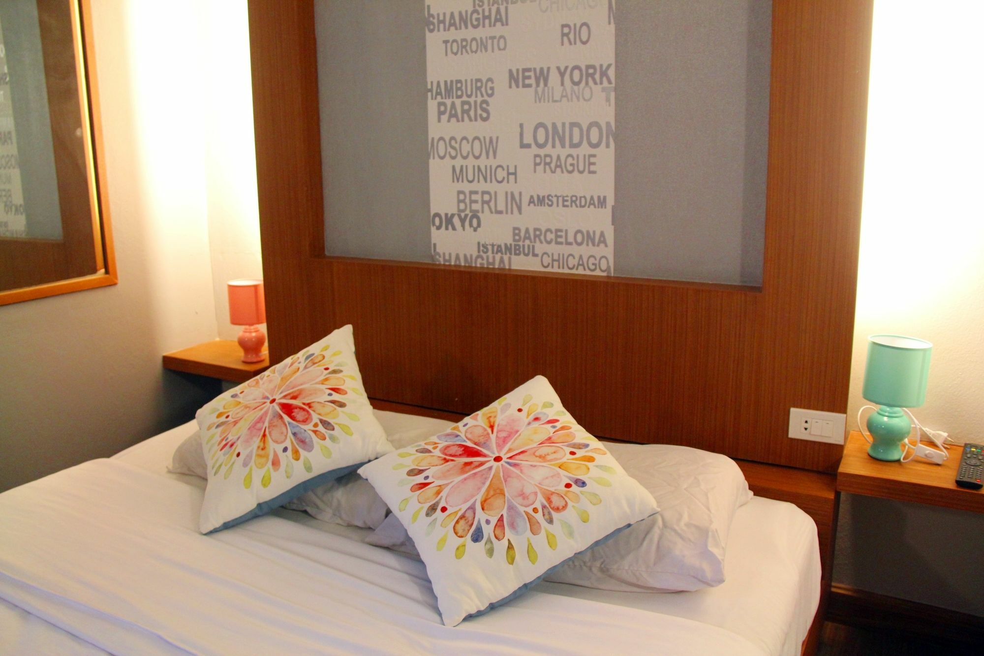 โรงแรมเรือนทิพย์ เชียงราย Ruean Tip Hotel Exterior photo